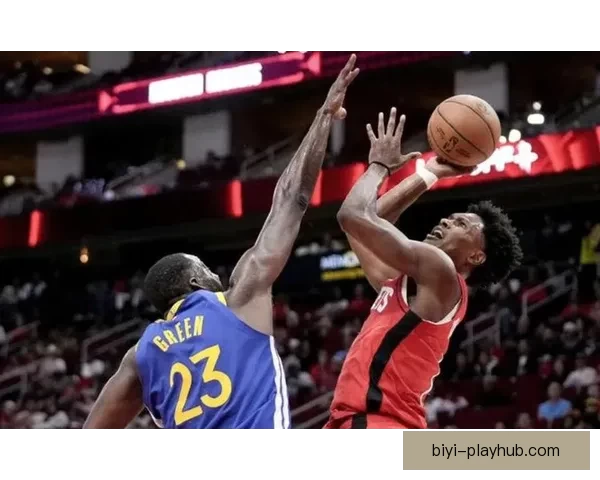 以太拉了 火箭3月三分命中率倒数 伊森16中1表现惨淡引发热议